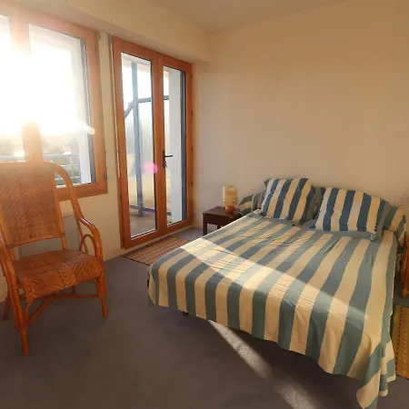 Apartment Avec Terrasse, Parking, A 200m Du Port De - Fr-1-481-59 *