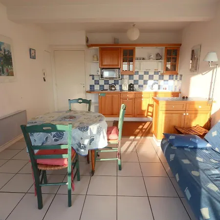 Avec Terrasse, Parking, A 200m Du Port De - Fr-1-481-59 * Benodet